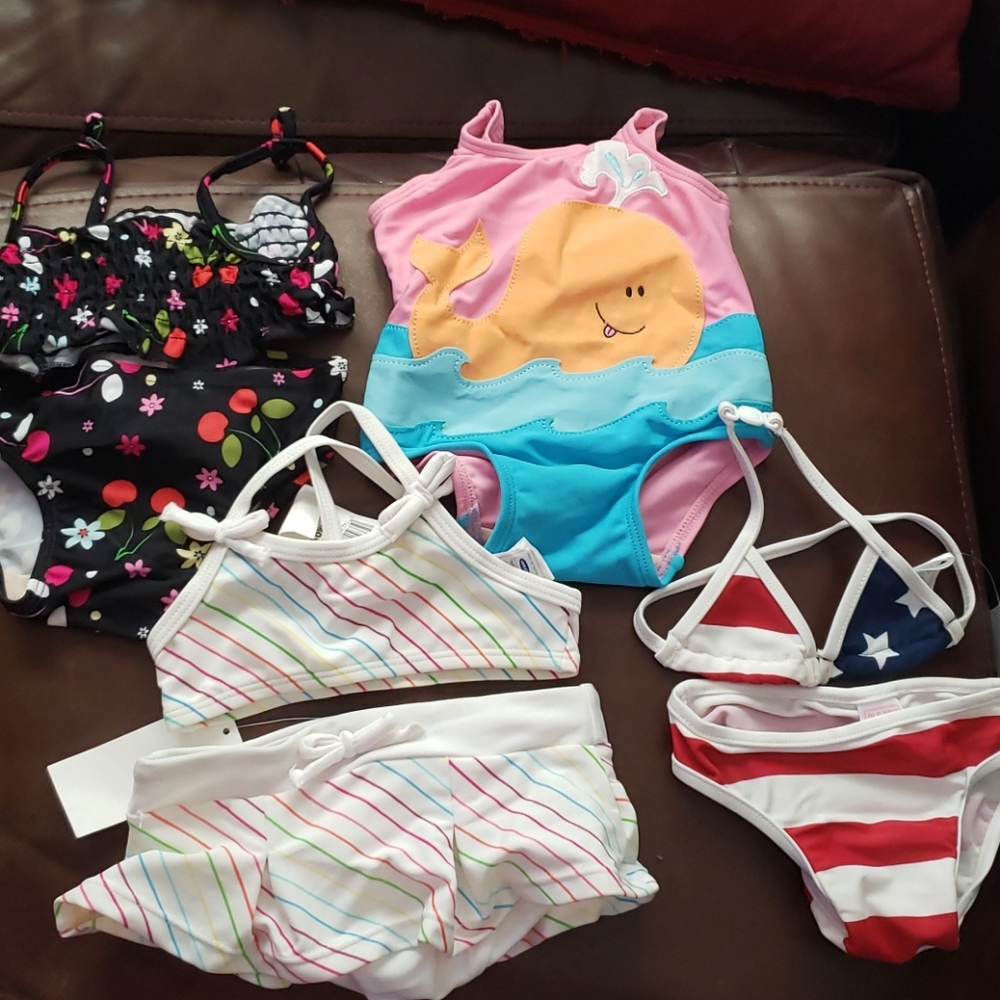 Old navy swim suits 3-6 months